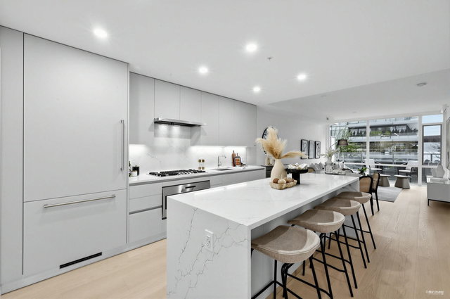 205 - 1331 Marine Drive