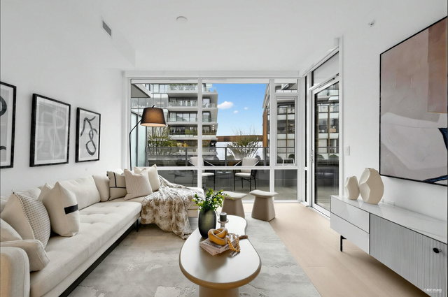 205 - 1331 Marine Drive