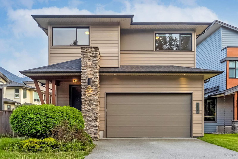 39340 Falcon Crescent, Squamish, V8B 0Y9 | Image 2