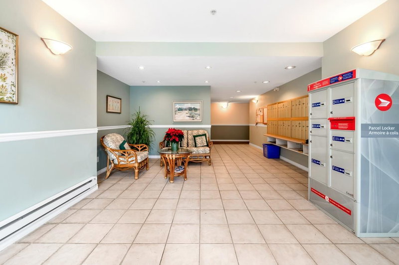 302 - 15325 17 Avenue, Surrey, V4A 1T8 | Image 2