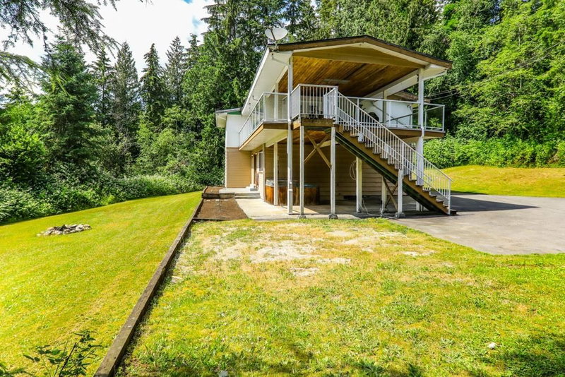 23215 141 Avenue, Maple Ridge, V4R 2R4 | Image 3