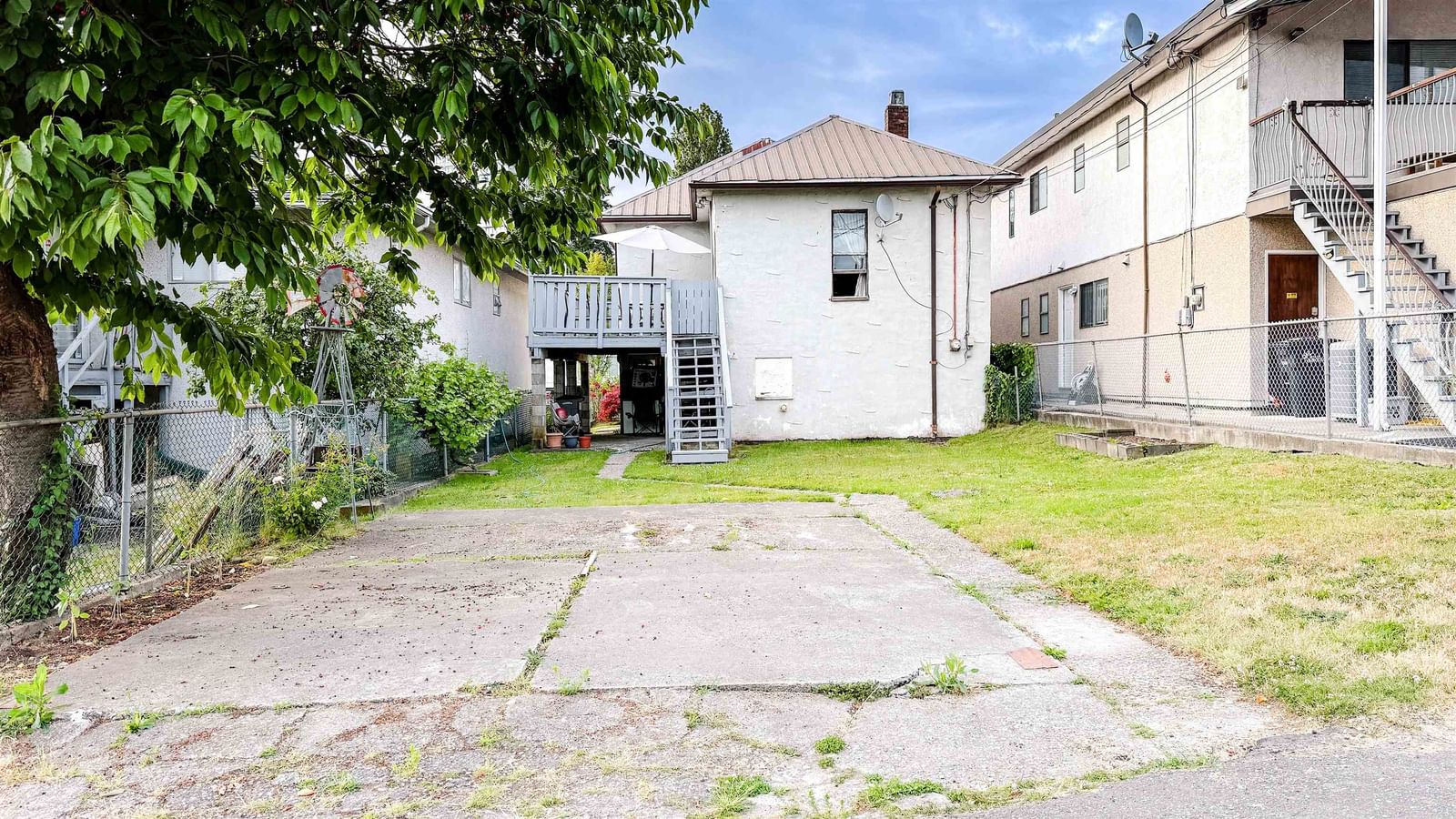 Listing Image 17