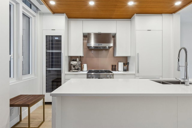 202 - 6691 Nelson Avenue