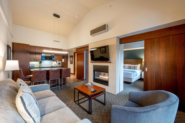 414A - 2020 London Lane