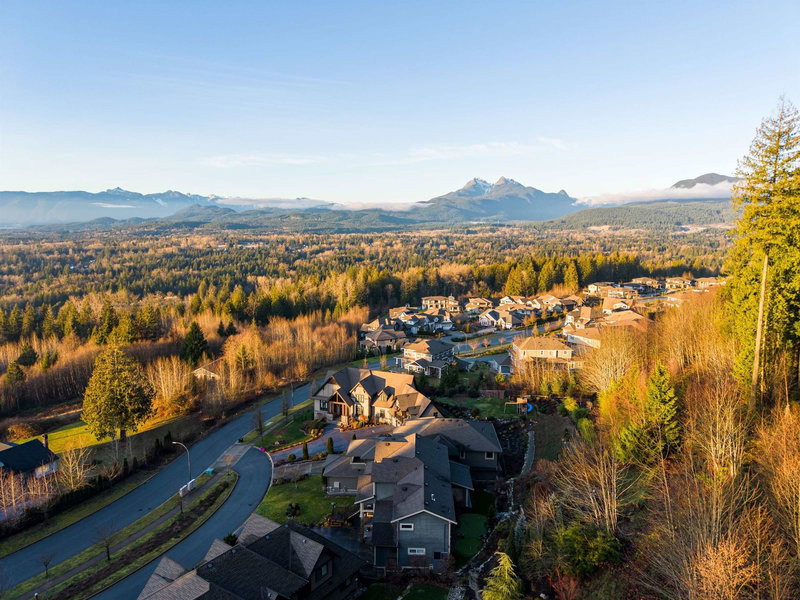 10850 Carmichael Street, Maple Ridge, V2W 0H3 | Image 2