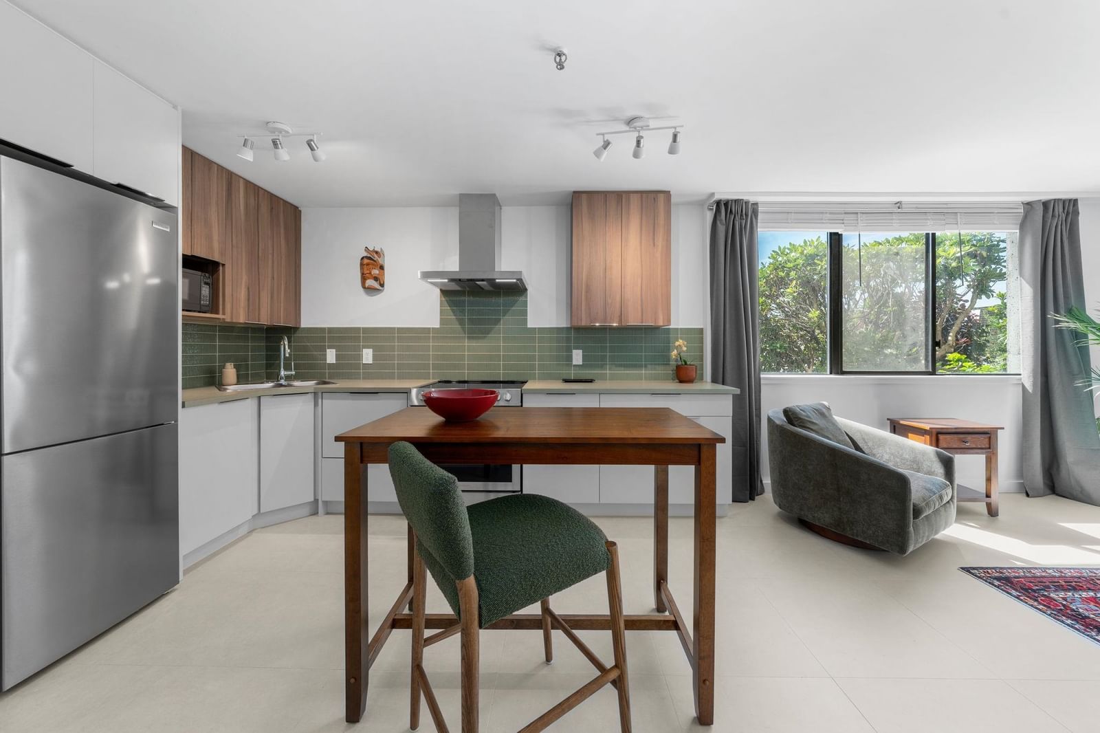 Listing Image 9