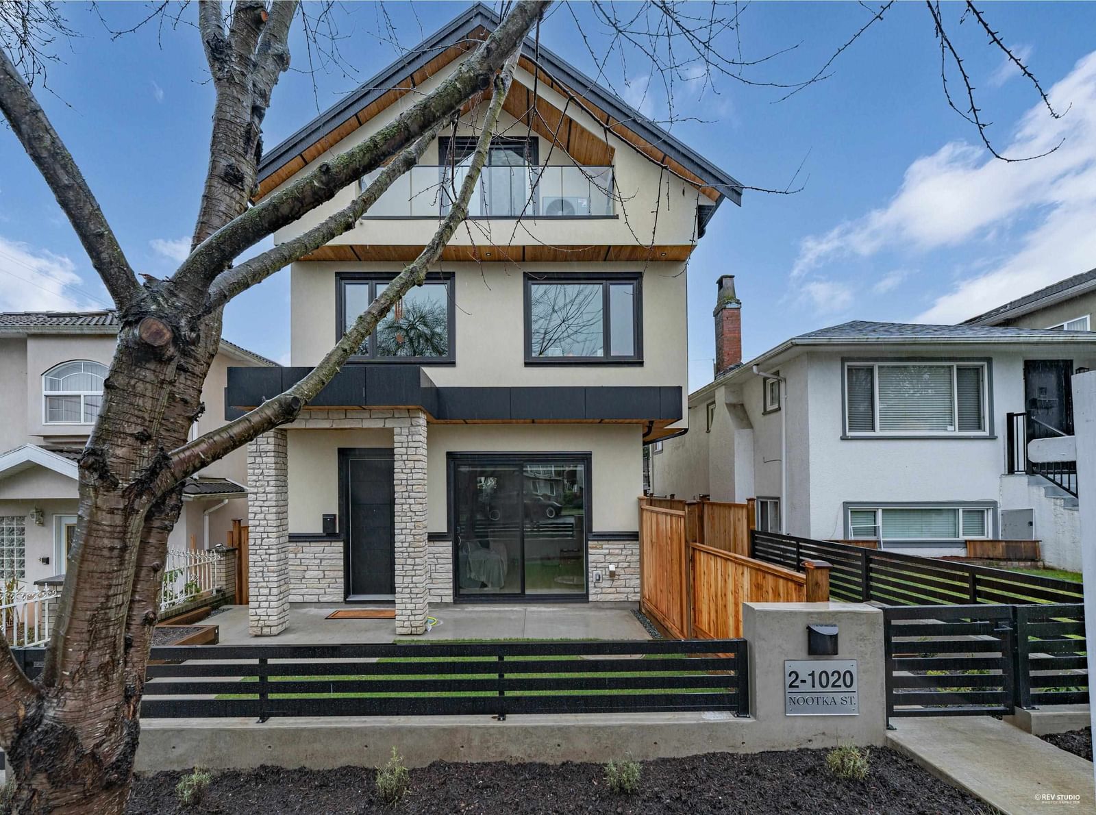 Listing Image 1