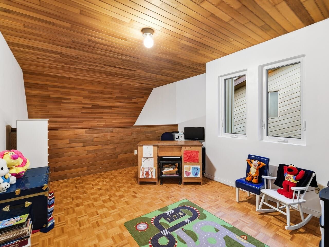 Listing Image 18
