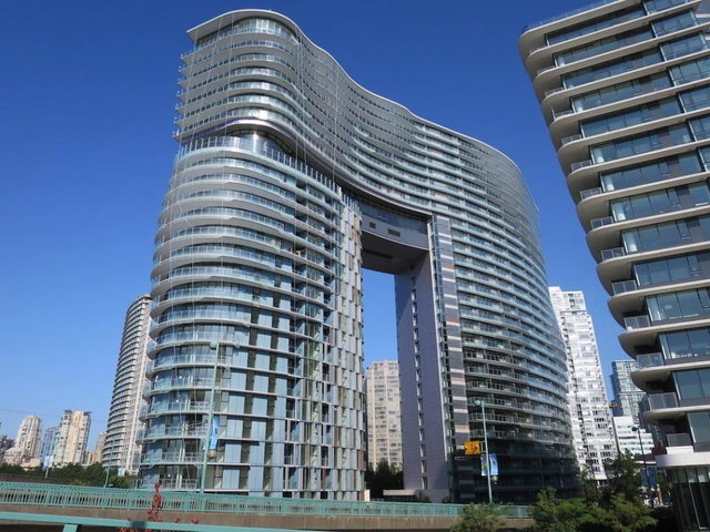 2812 - 89 Nelson Street