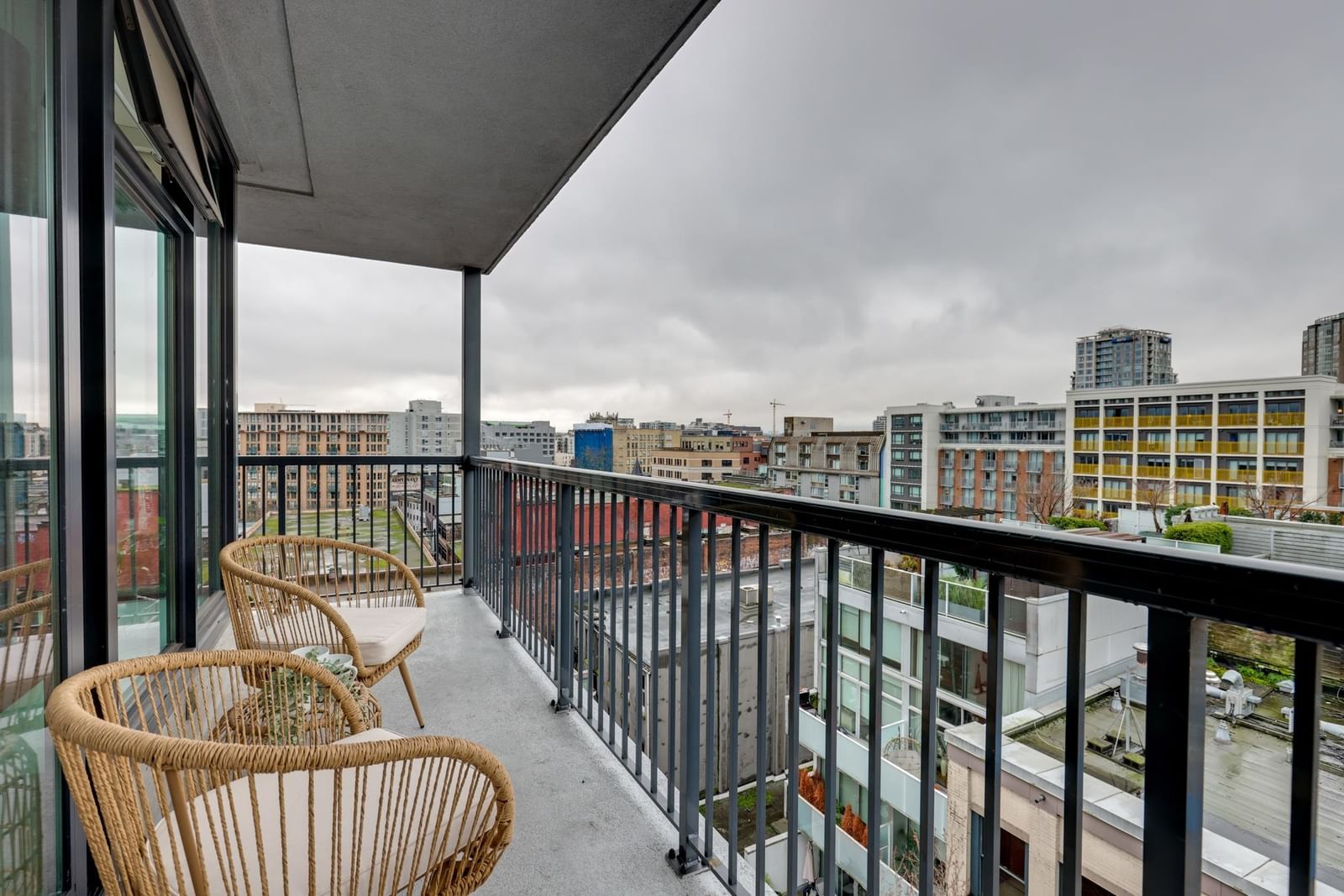 Listing Image 19