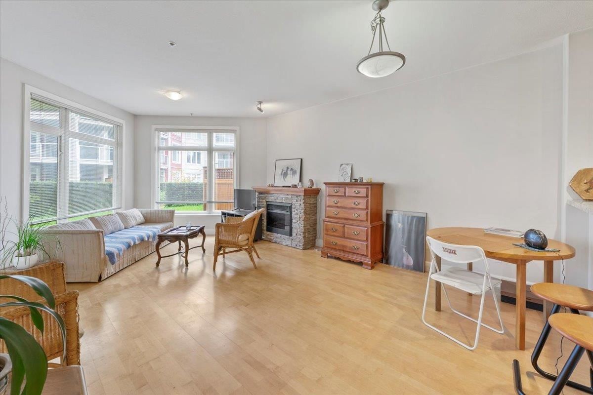 Listing Image 12