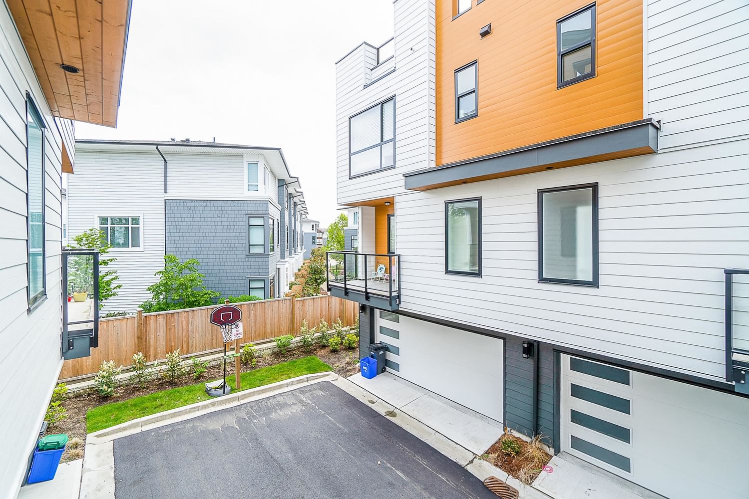 Listing Image 23