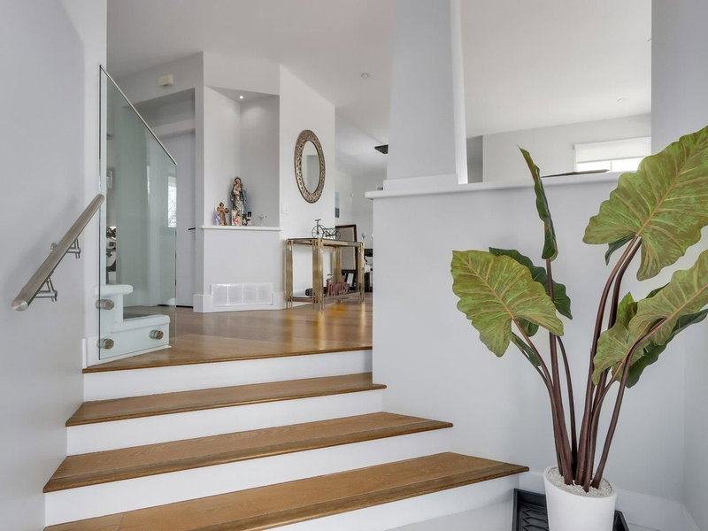 108 Sycamore Drive, Port Moody, V3H 0A8 | Image 2