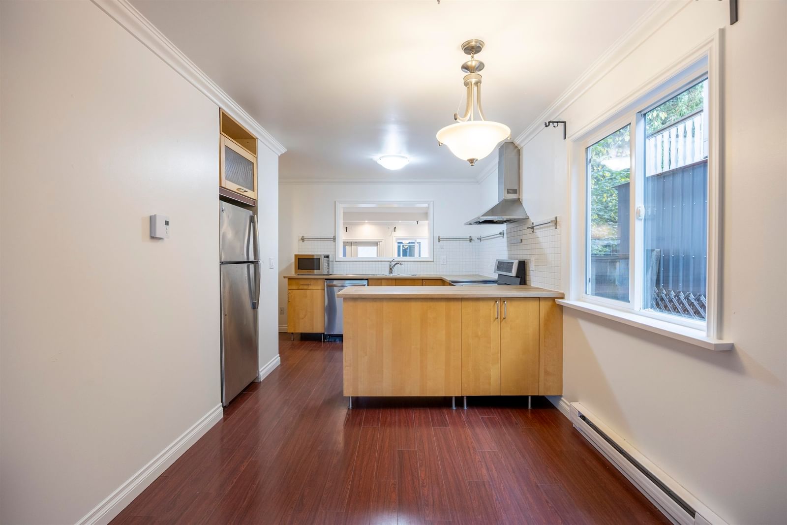 Listing Image 14