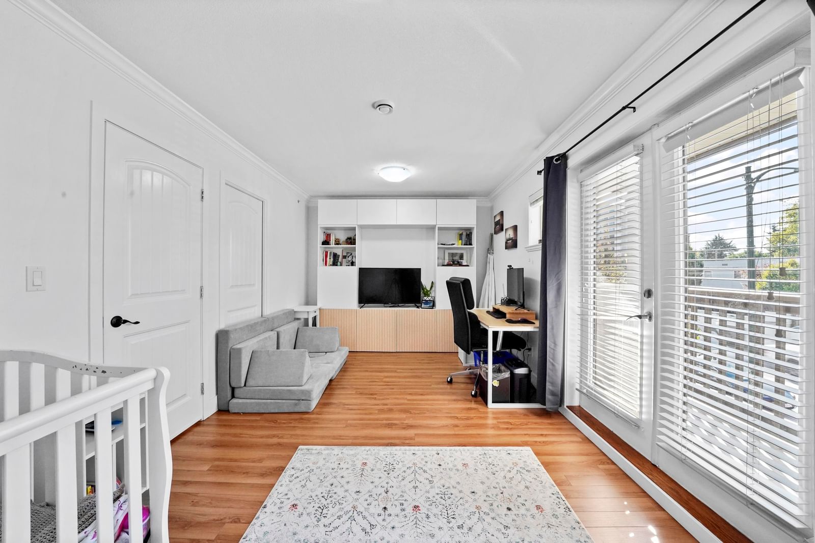Listing Image 14