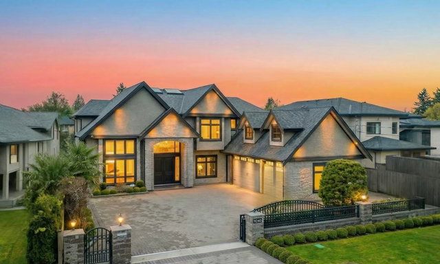 9240 Chapmond Crescent