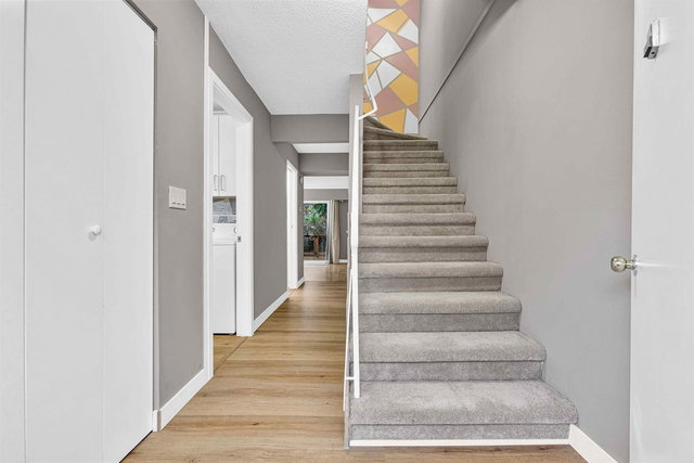 24 - 27090 32 Avenue