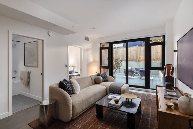 103 - 8398 Oak Street