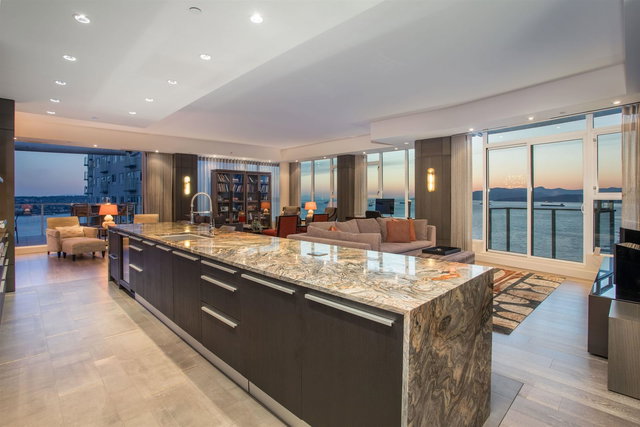 2101 - 1221 Bidwell Street