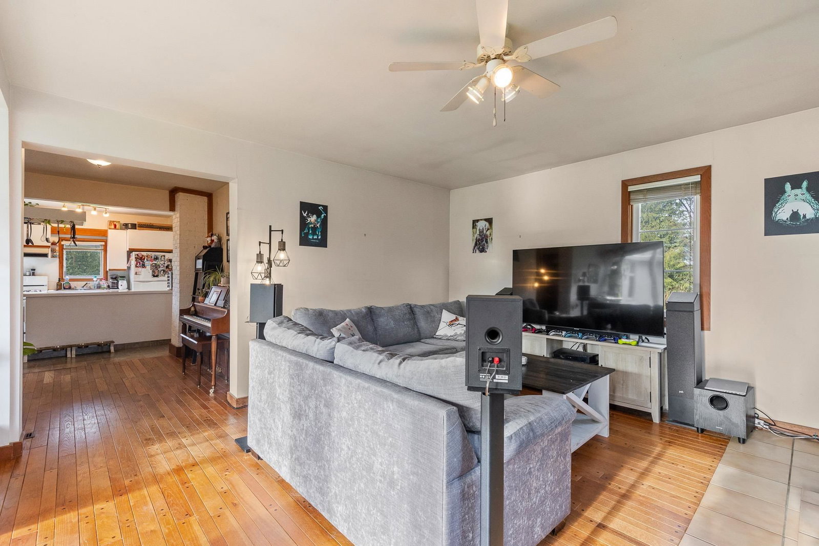 Listing Image 16