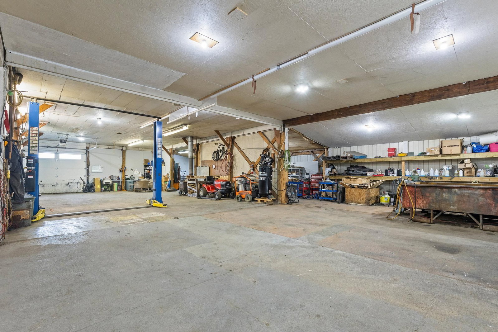 Listing Image 36