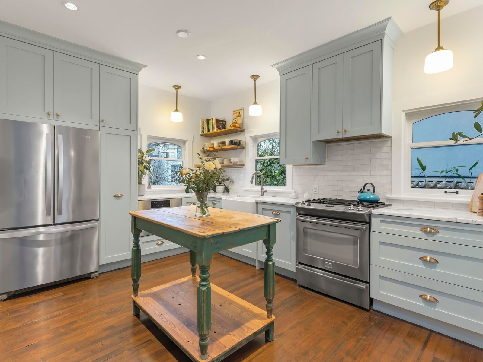 Listing Image 10
