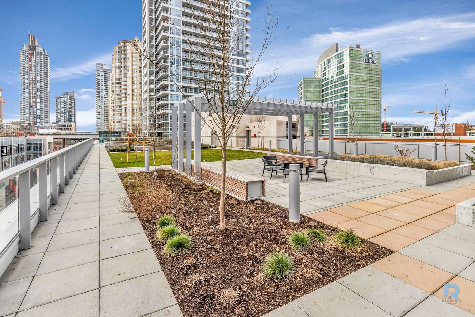 Listing Image 9