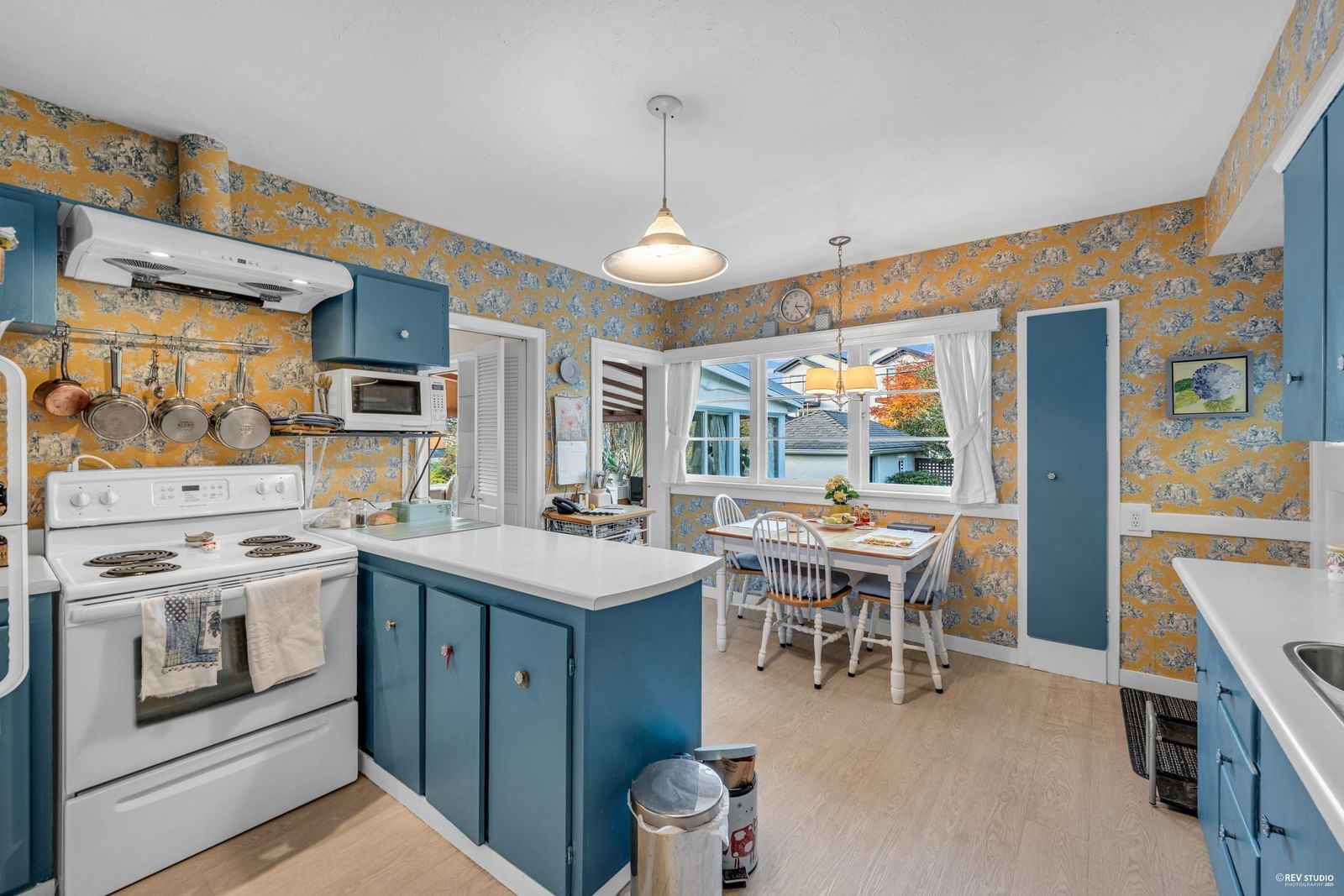 Listing Image 15