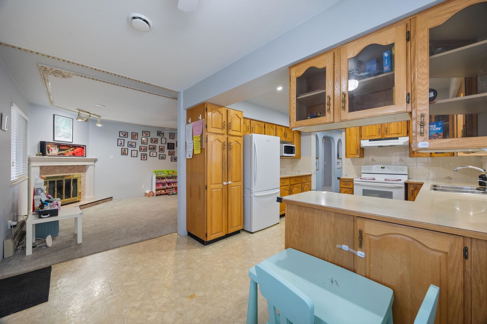 Listing Image 12