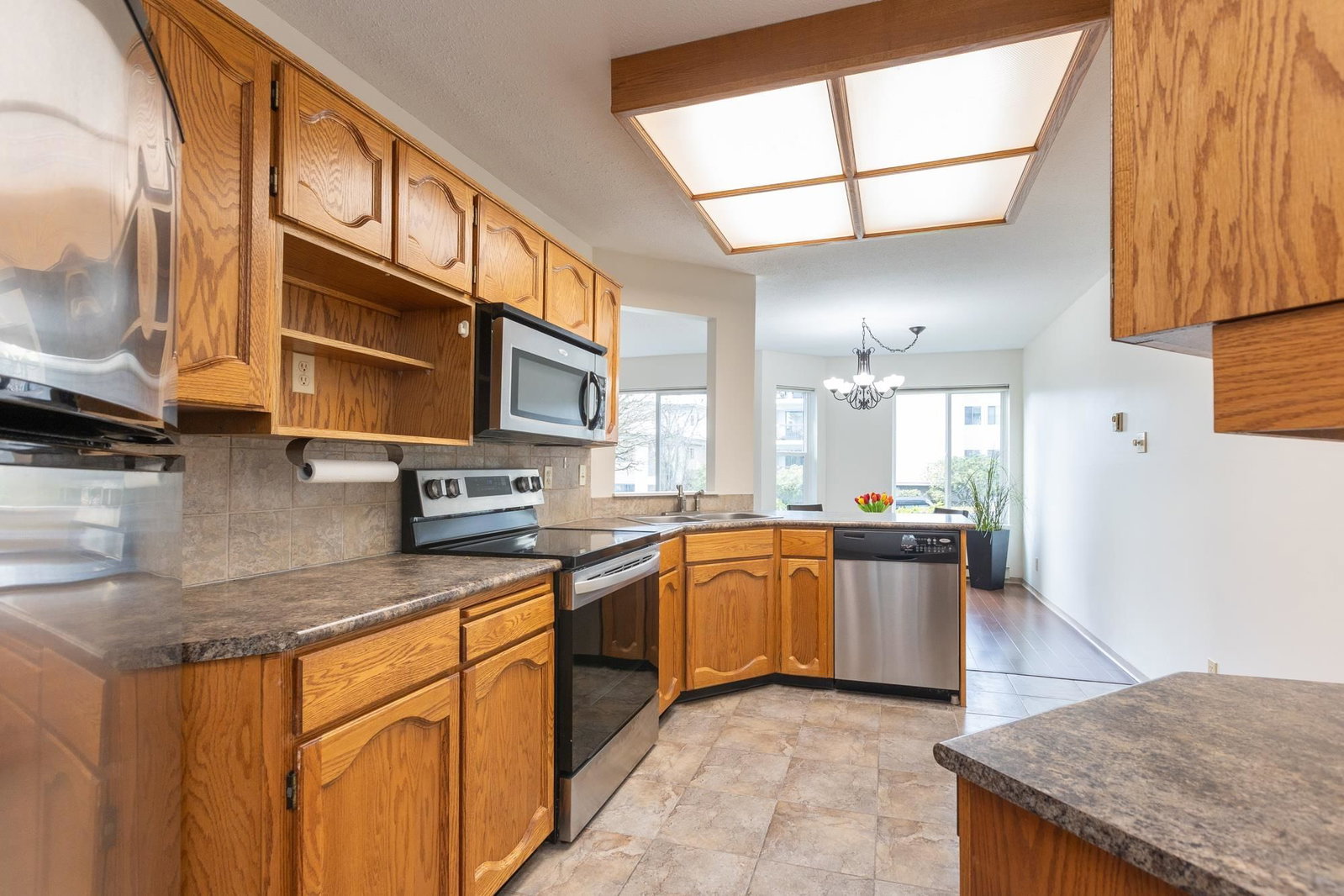 Listing Image 19