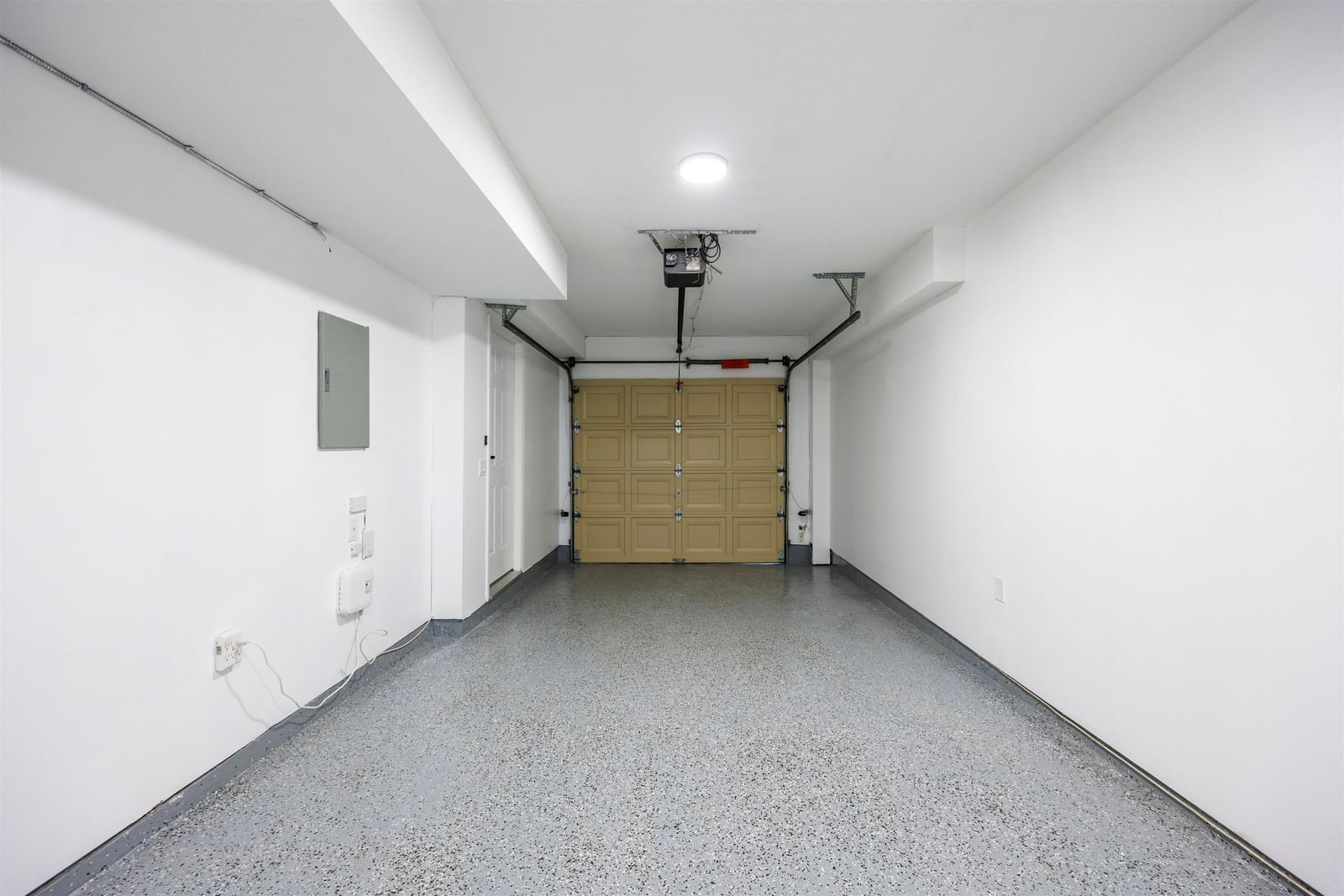 Listing Image 36