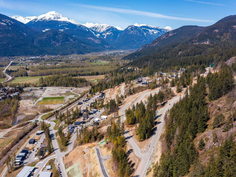 8203 Merlot Peak Drive, Pemberton, V0N 2L2 | Image 3