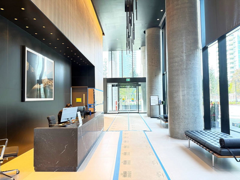 807 - 5987 Wilson Avenue, Burnaby, V5H 0L7 | Image 2