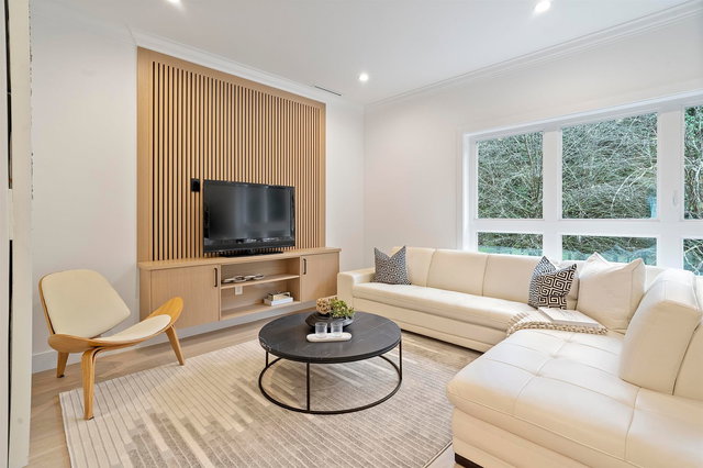 5 - 9340 General Currie Road