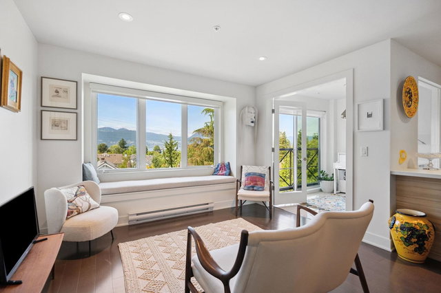 306 - 4463 10th Avenue W