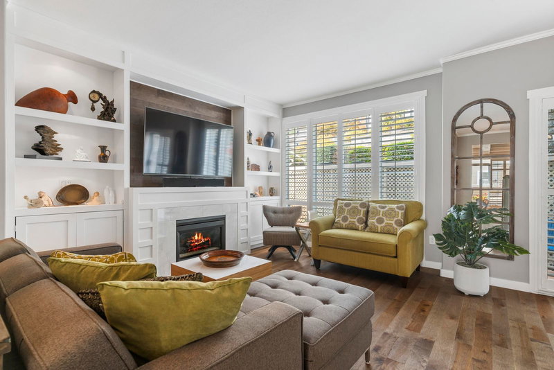 1157 Vidal Street, White Rock, V4B 3T4 | Image 2