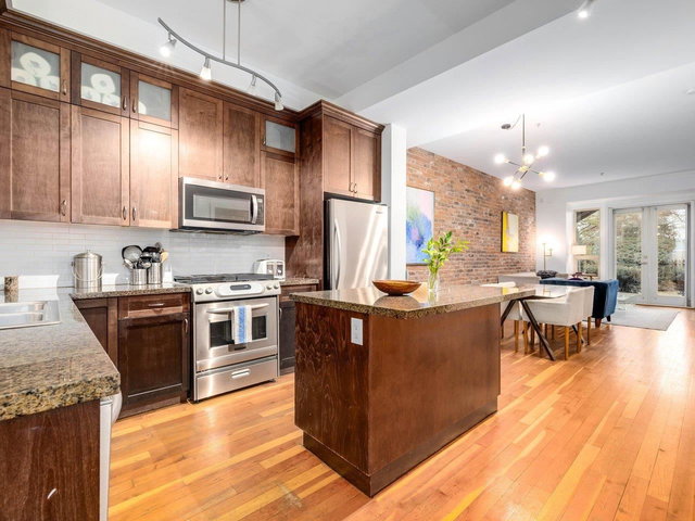 123 - 250 Salter Street