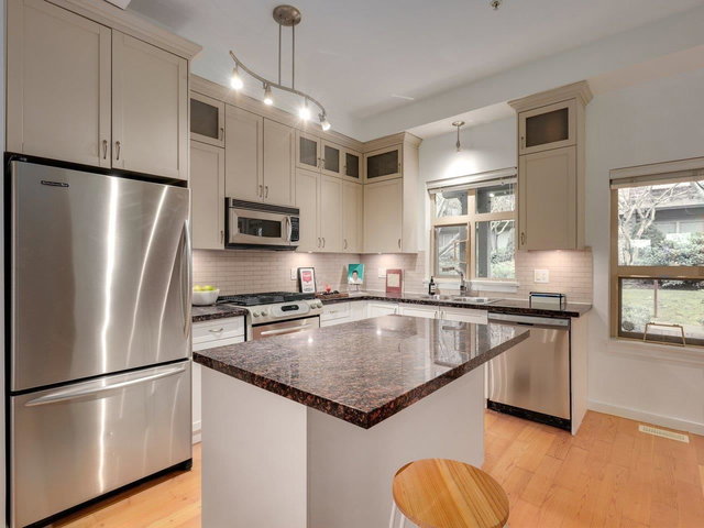 124 - 250 Salter Street