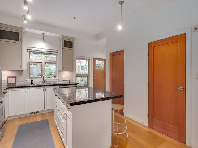 124 - 250 Salter Street