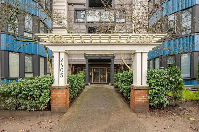 PH7 - 2405 Kamloops Street