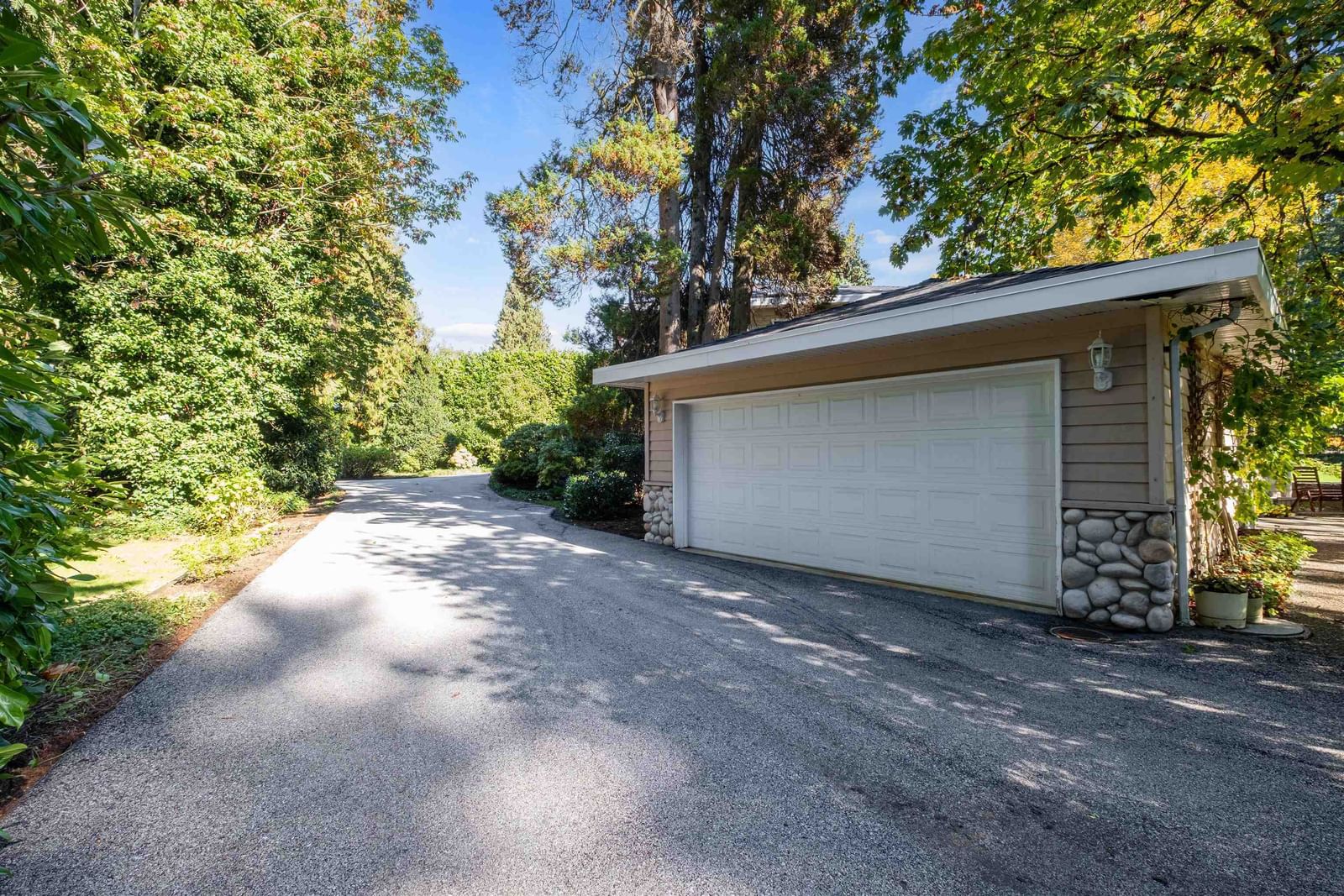 Listing Image 38