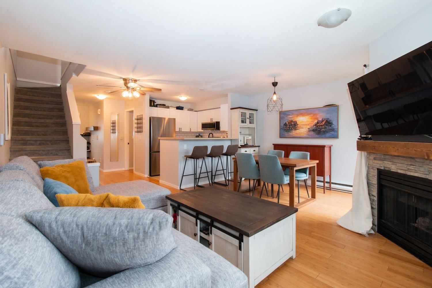 Listing Image 15