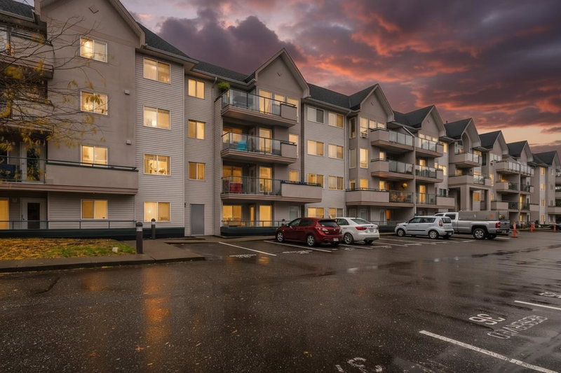 401 - 33738 King Road, Abbotsford, V2S 8J5 | Image 2