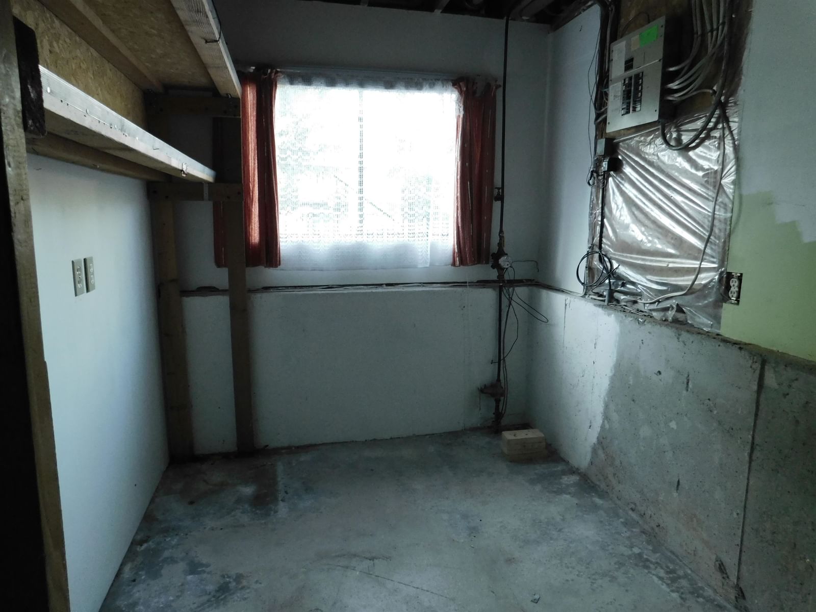 Listing Image 13