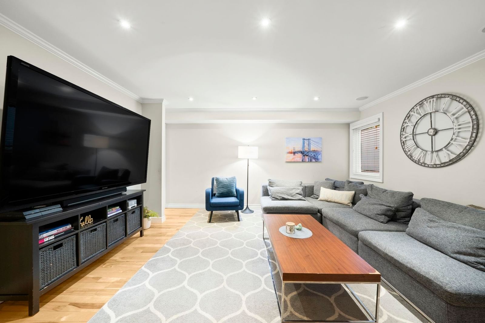 Listing Image 13