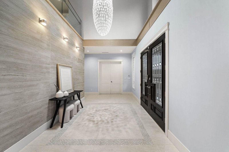 656 Blue Mountain Street, Coquitlam, V3J 4R6 | Image 3