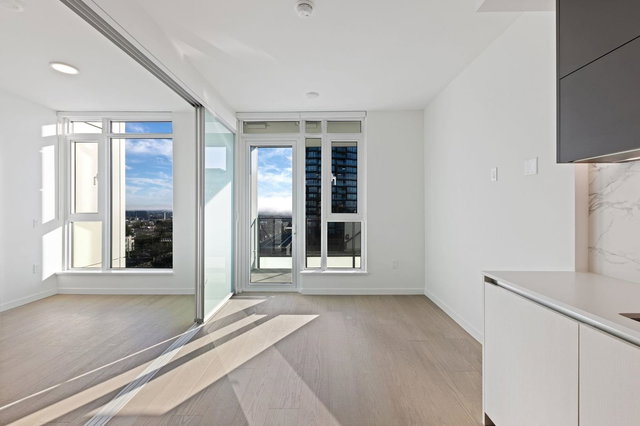 606 - 8415 Granville Street