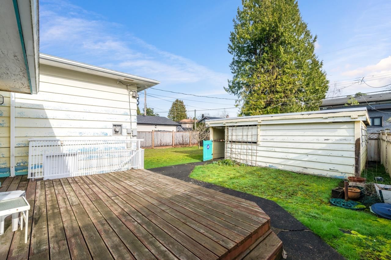 Listing Image 11