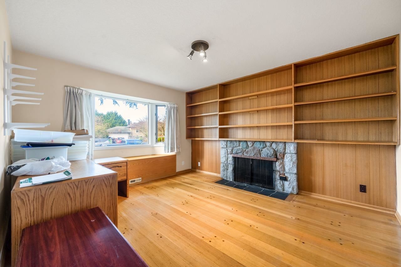 Listing Image 14