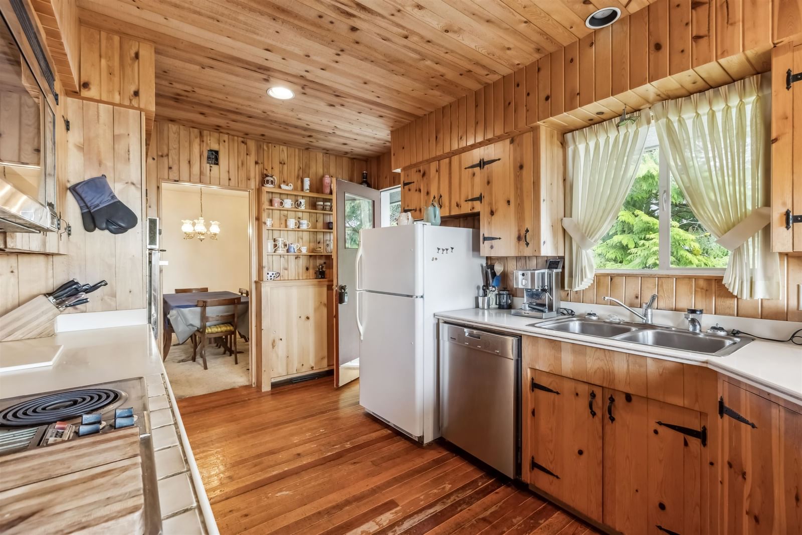 Listing Image 13
